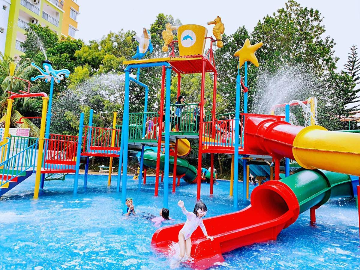 Melaka Top Largest Waterpark Resort - By Youbnb Homestay Melaka Buitenkant foto