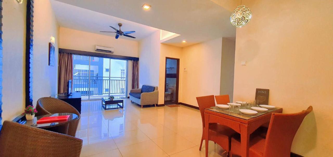 Melaka Top Largest Waterpark Resort - By Youbnb Homestay Melaka Buitenkant foto